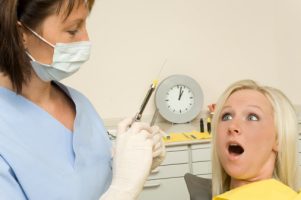 הגיינת שיניים ירודה קשורה לבריאות מוחית לקויה (Nurology)